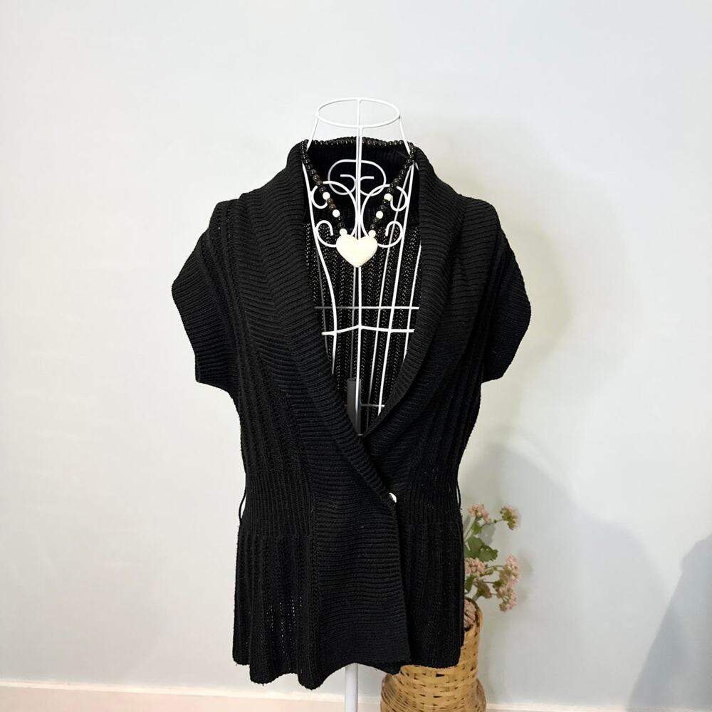 Cute vintage y2k black babydoll chunky short sleeve sweater top